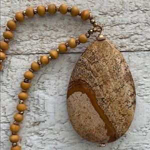 NWOT Earth Natural Stone on Wood Bead Necklace
